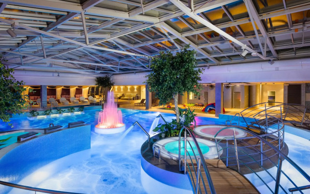 V Spa & Conference Hotel
