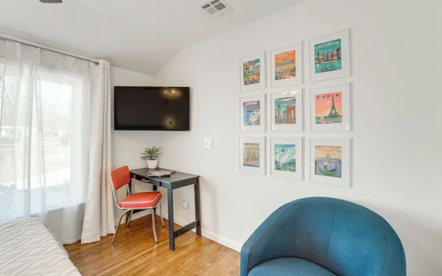 Walk to Gathering Place & Brookside: Tulsa Studio