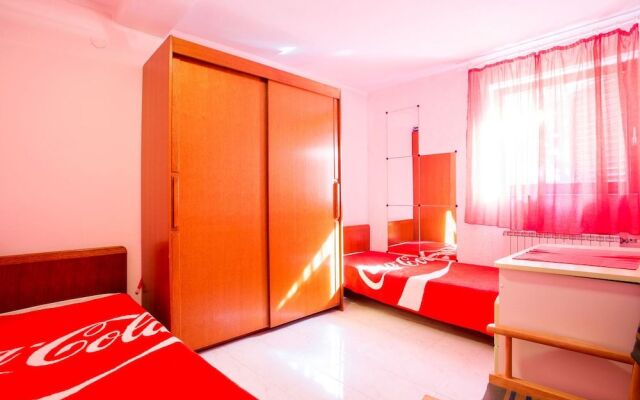 Apartment 736