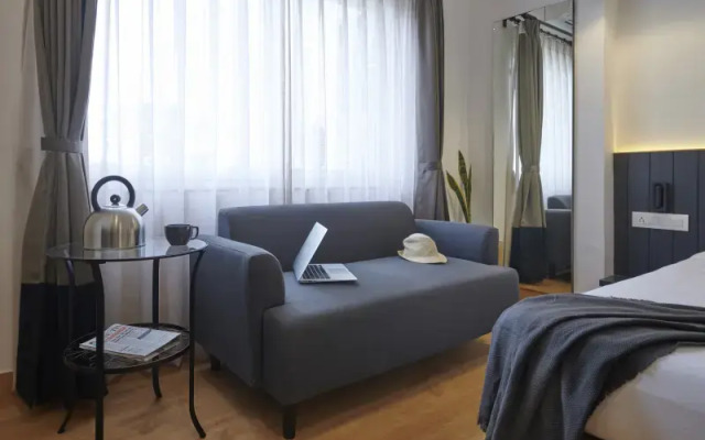 Poshtel VNS
