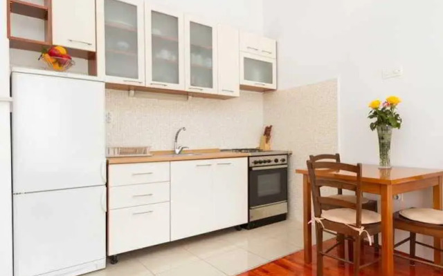 Rooms & Apartments Matkovic