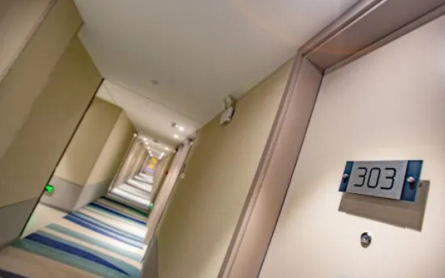 Homeinn Selected Hotel (Fuyang Linyi Mall)