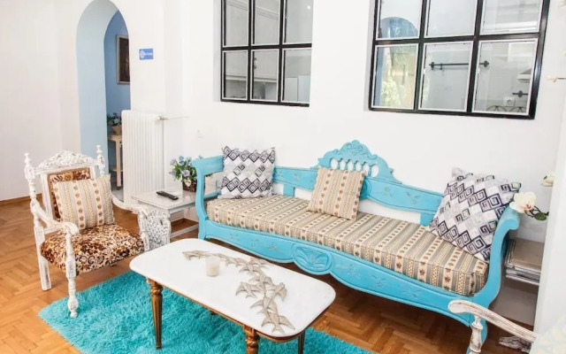 Charming Apartment in Pagkrati-GTD95602