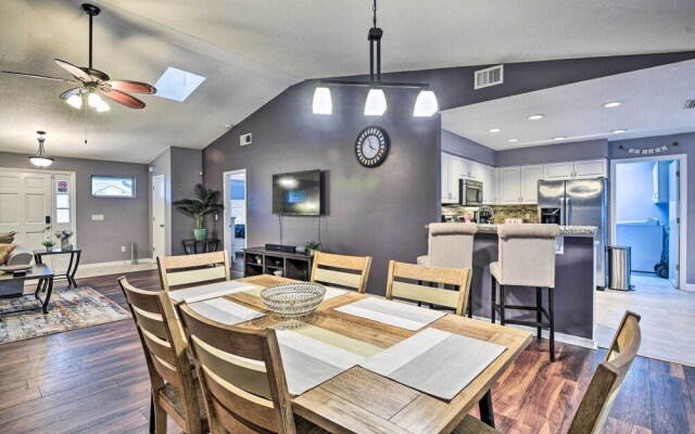 Chic Palm Coast Escape: Lanai & Heated Pool!