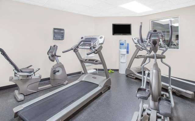 Cobblestone Suites Oshkosh