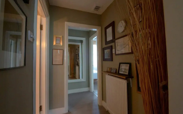 Wonderful 2 Bedroom in Quiet Area near Camden Square