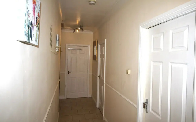 Doncaster Central Apartment Sleeps 5 Very Quiet