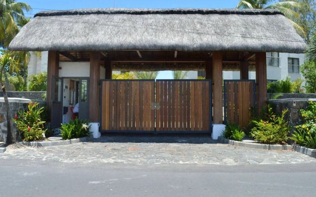 Rose Des Sables Beachfront Apartments