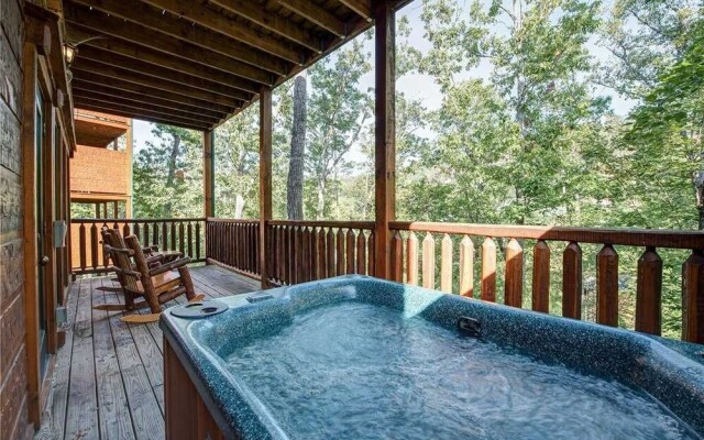 The Great Outdoors - Two Bedroom Cabin