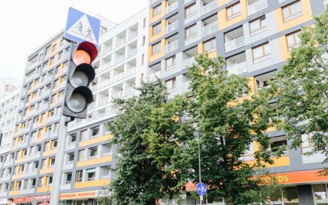 Comfortable Studio near Słodowiec Metro Lula Apartments