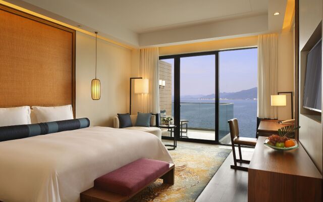 Crowne Plaza Huangshan Taiping Lake