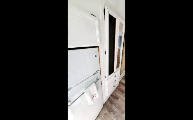 34ft Mobile Home Near Yale U