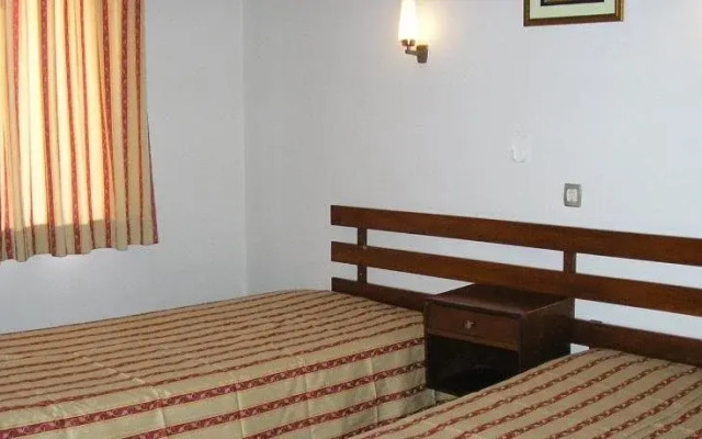 Apartamentos Vitória Hotel