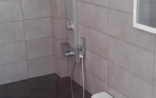 Lianos Hotel & Apartments