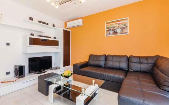 Holiday home in Crikvenica 39227