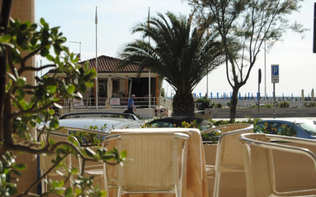 Hotel Capri & Residence