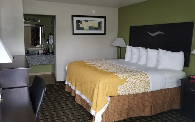 Days Inn By Wyndham West Memphis, Ar