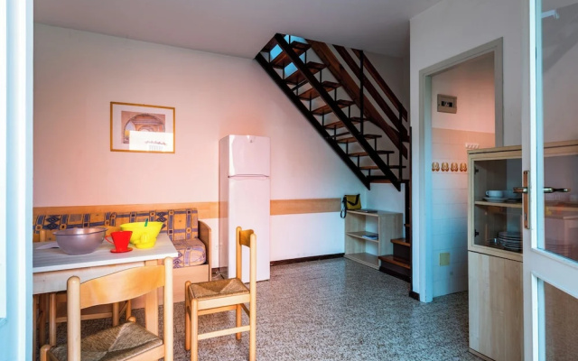 Charming Townhouse With Garden and Pool