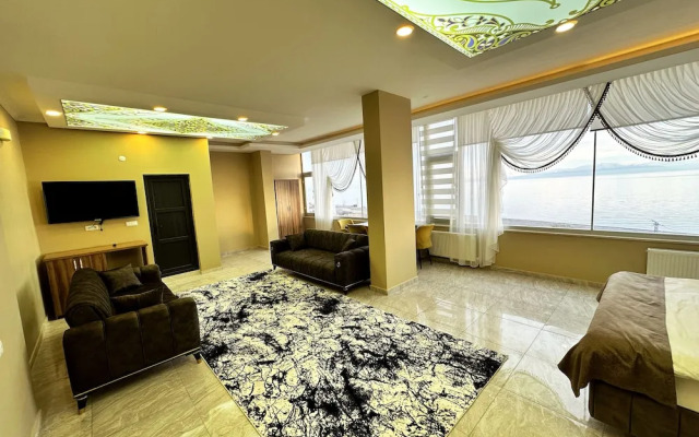 1071 Otel & Restaurant