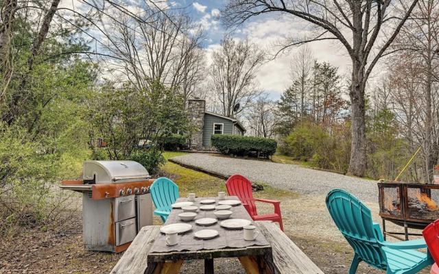 Whittier Vacation Rental Cabin: Pets Welcome!