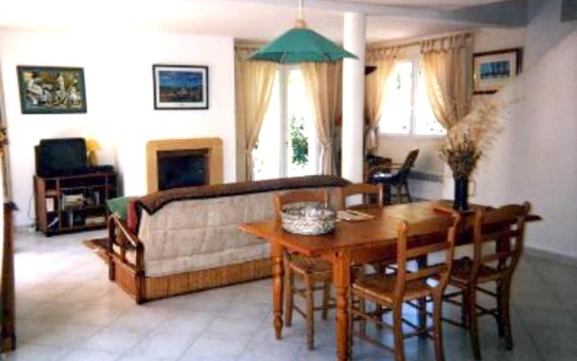 House With 3 Bedrooms in Porto-vecchio, With Enclosed Garden and Wifi