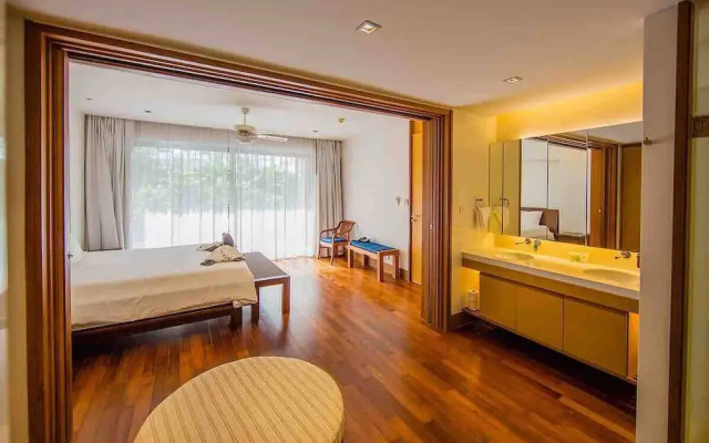Beachfront 3br Luxe Plunge Pool On Naithon Beach