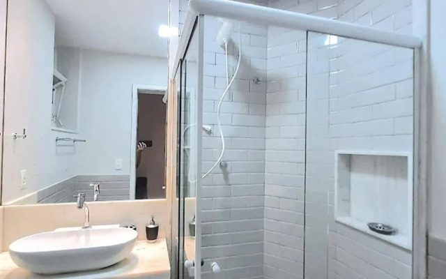 Av Atlântica - Posto 4 - Térreo