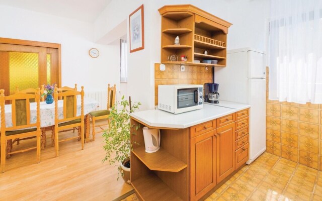 Awesome Home in Pobri With Wifi and 3 Bedrooms