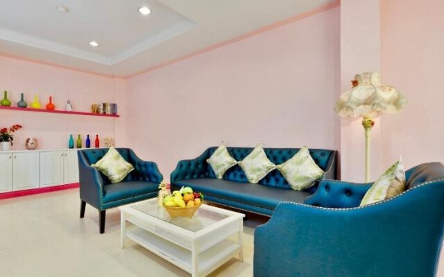 The Grand Paradise Suite