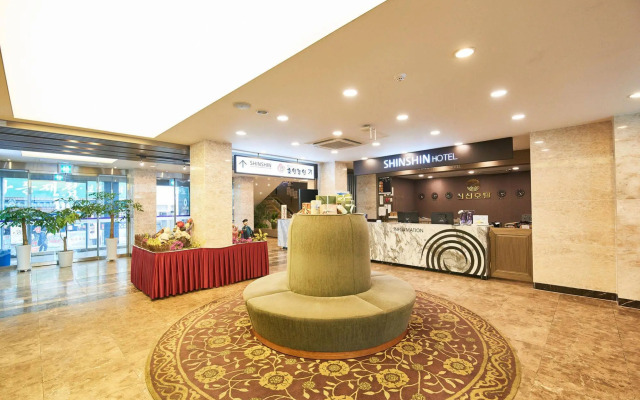 Shin Shin Hotel