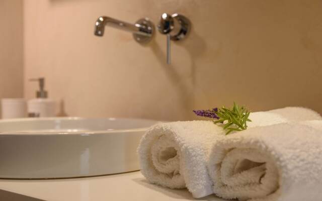 Tarsia Homes & Suites