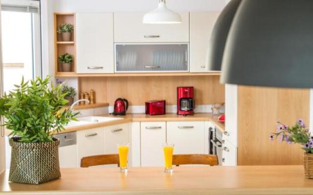 Athens Sea View Apartment