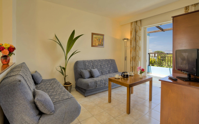 Corali Hotel