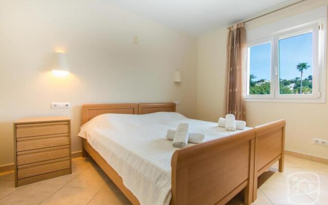 Abahana Villas Baladrar