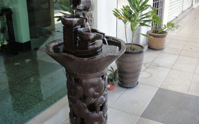 LSN Hotel Taman Connaught