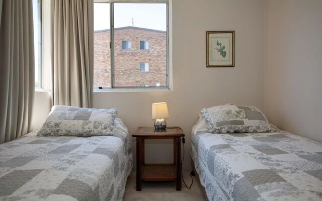 The Helm, Unit 1, 22 Voyager Close