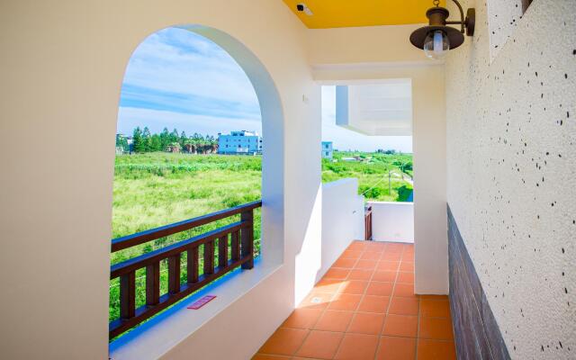 Here B&B