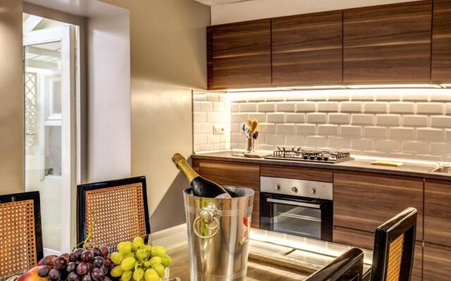 The Spanish steps apartment 67