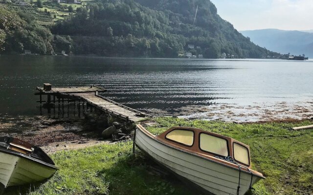 6 Person Holiday Home in Oystese