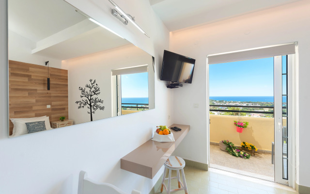 Pefkos View Suites & Maisonette