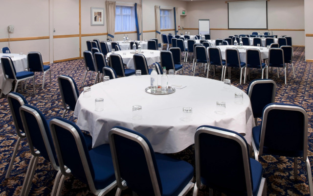 Holiday Inn Leeds Wakefield M1 Jct.40 by IHG