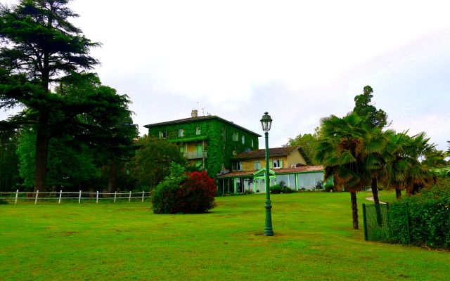Logis Hôtels- Hôtel et Restaurant Domaine de Fompeyre