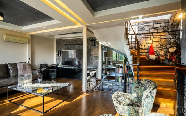 Bosphorus View Duplex w Terrace in Ortakoy