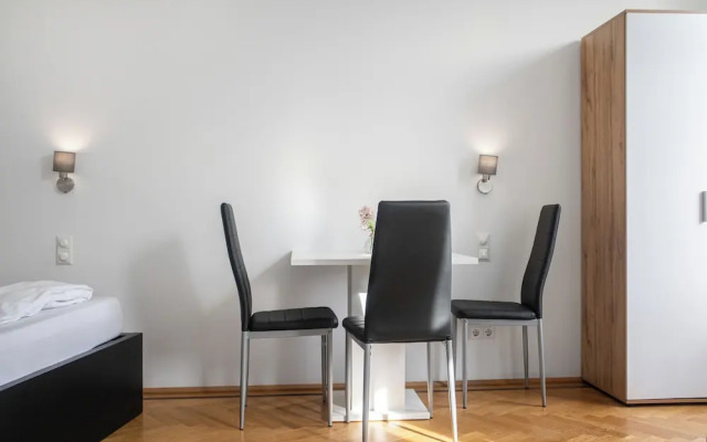 Perfect 7BR Stay Near Hauptbahnhof