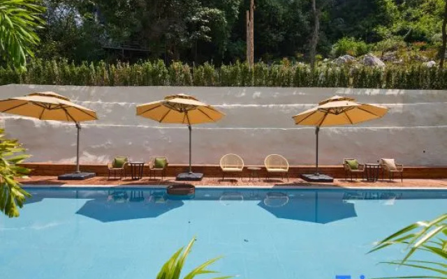 Cloudy deep Hotel – Pool – Guilin