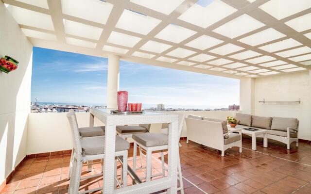 PDM - Elegant Apartment with Breathtaking Sea view