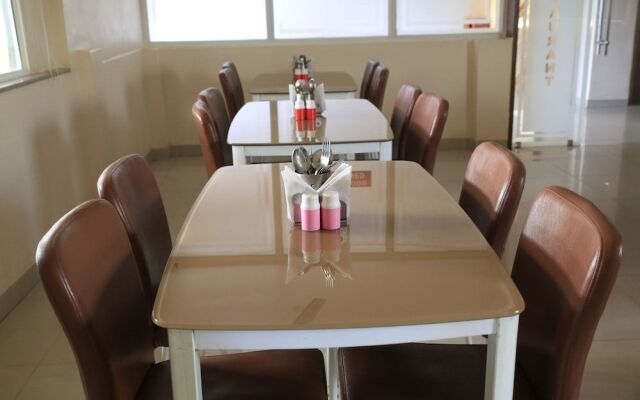 Hotel Kumud Plaza