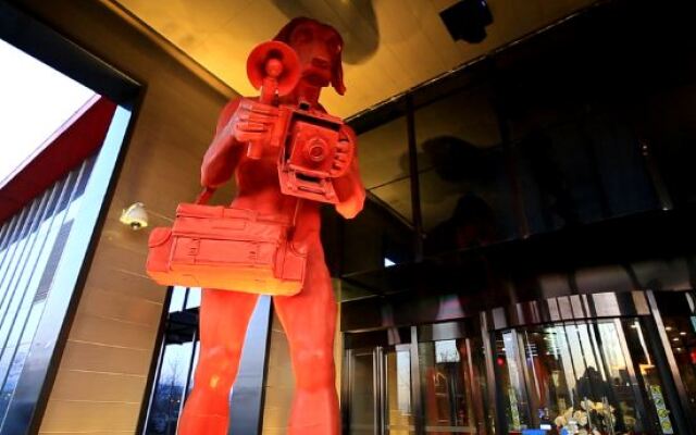 Cineaste Garden Hotel