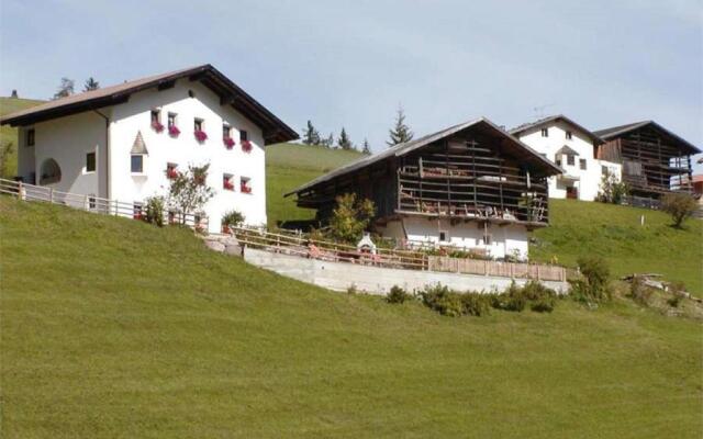 Agriturismo Apartments Tuene