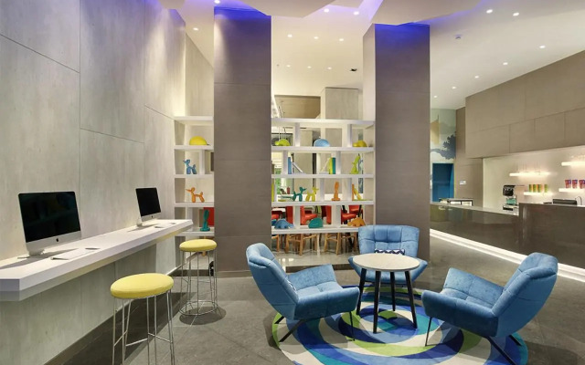 Holiday Inn Express Jakarta Wahid Hasyim by IHG
